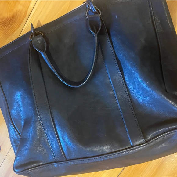 Great condition black leather Longchamp tote - Picture 2 of 6